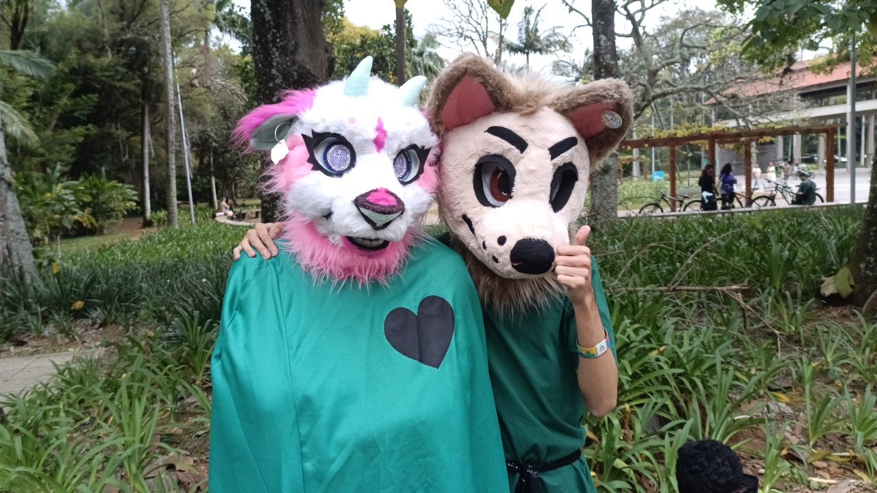 Dupla de participantes no encontro FurrLike-U
